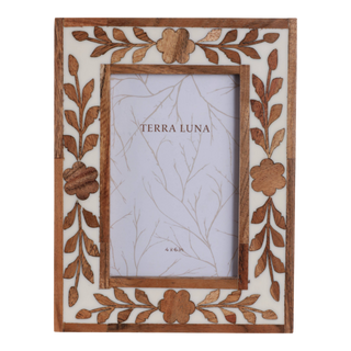 White/Brown Wooden Petals Photo Frame
