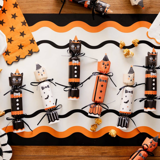Vintage Characters Party Crackers