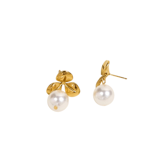 Fleur de Pearl Standout Earrings