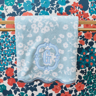 Patterned Scallop Bath Towel